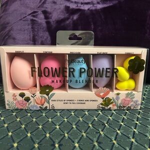 Flower Power Makeup Blender Set - Pink, Purple, Yellow,peach & blue